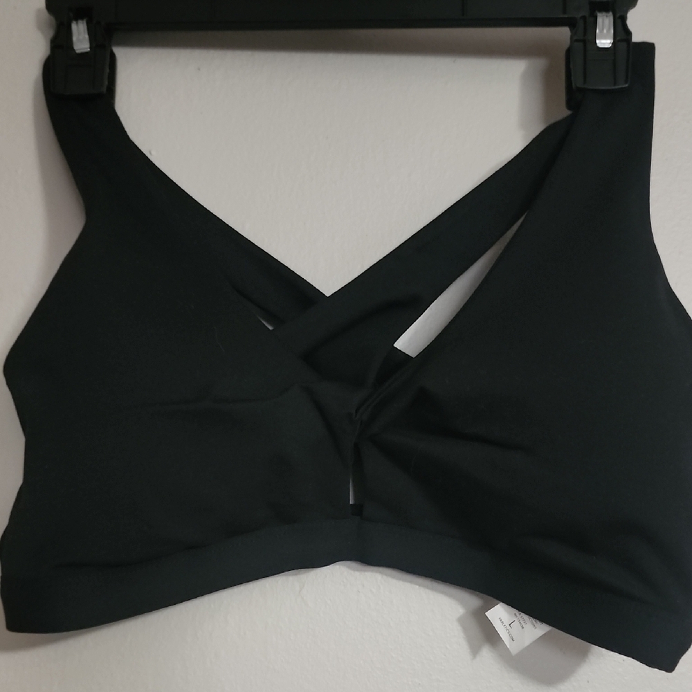 FABLETICS OASIS Twist Medium Impact Sports Bra